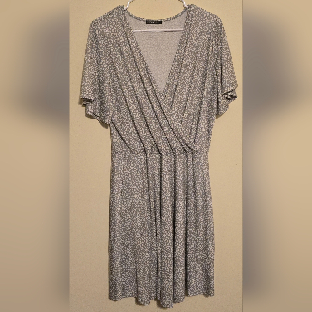 Stylish Gray Midi Dress with Pattern